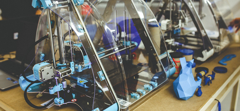 Impresión 3D y Diseño de Calzado e Indumentaria: Revolucionando la Moda del Futuro
