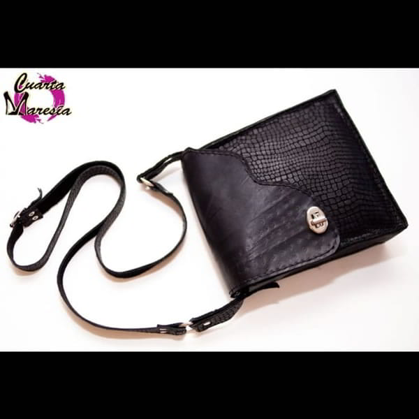 Cartera Handmade Black