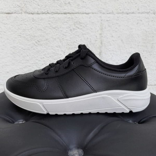 Zapatillas ecocuero Moleca 5764